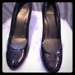 Very good condition Stuart Weitzman pumps